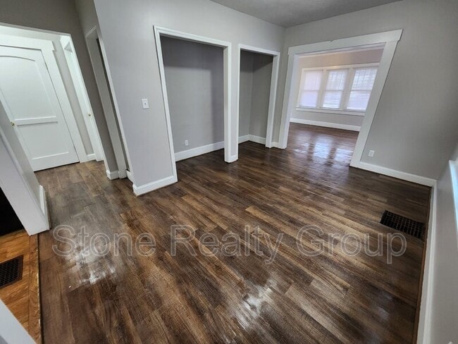 Photo - 821 S 10th St