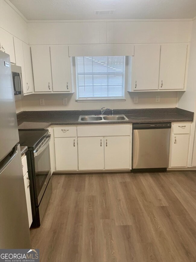 Photo - 5663 St Thomas Dr