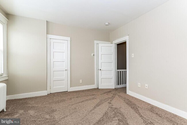 Photo - 900 Marcella St
