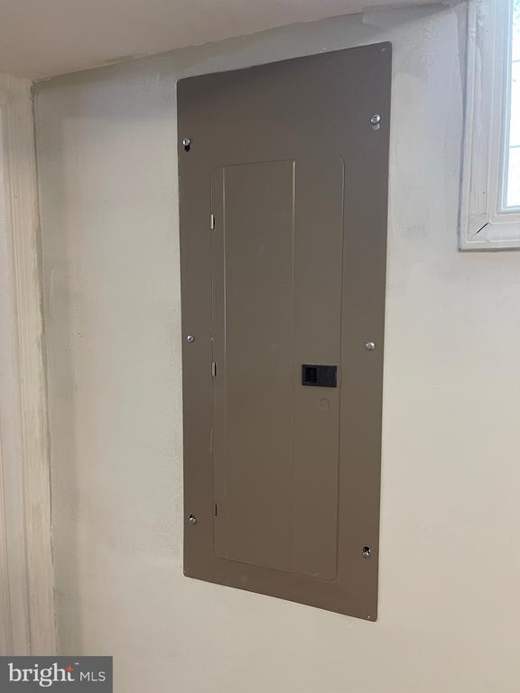 Photo - 3207 Castleleigh Rd