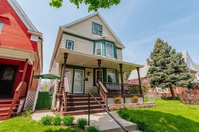 Building Photo - 2159 S 11th St Unit 1