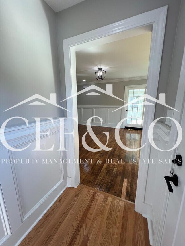 Photo - Spacious 3 bedroom home now available in Spartanburg!