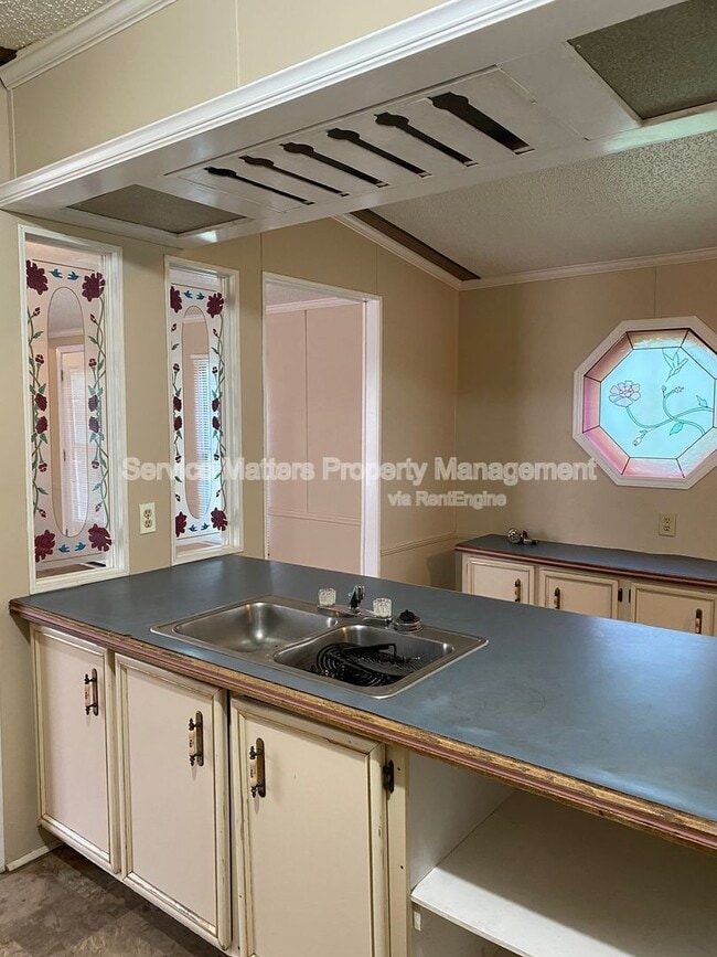 Photo - 4021 Thomas St