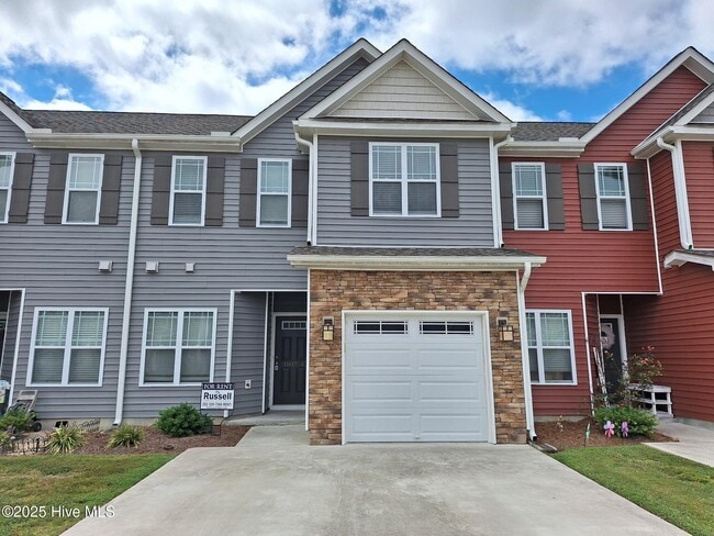 Building Photo - 1807 Fox Den Way Rental