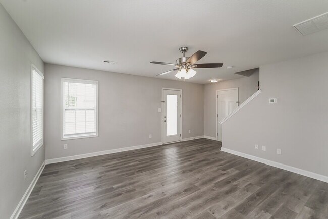 Photo - 1914 Willie Worrell Dr