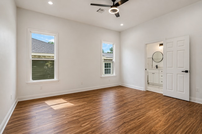 Photo - 2707 Jackson Blvd