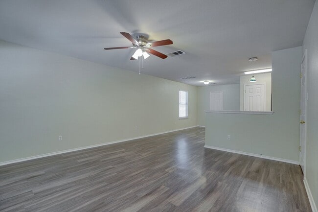 Photo - 9405 Rowlands Sayle Rd