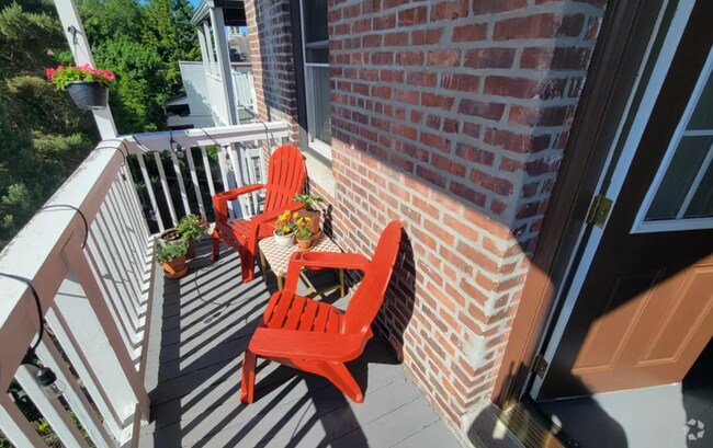 Building Photo - 283 Brookline St Unit 4R Rental
