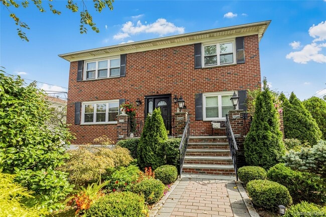 Photo - 2 Bryn Mawr Pl Unidad 1st floor