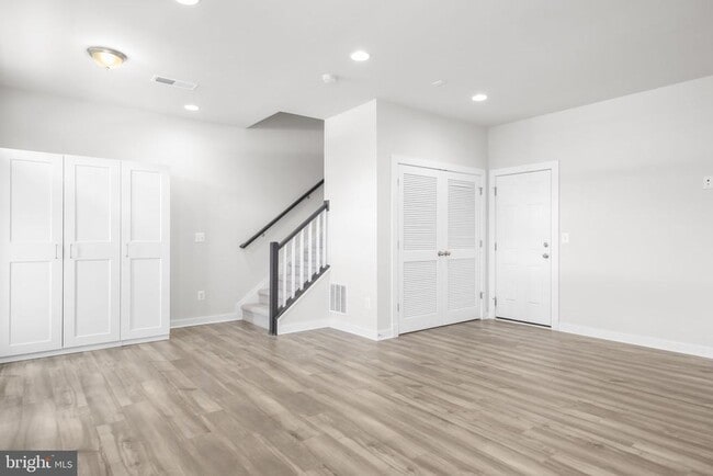 Building Photo - 303 Willis St Rental