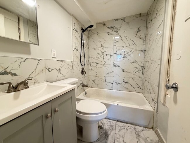 656 Ocean Ave 1F
