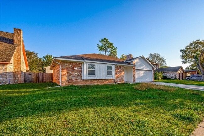 Photo - 3107 Sleepy Hollow Dr