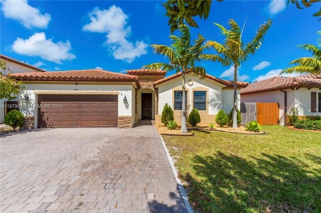 Photo - 2541 SE 1st St