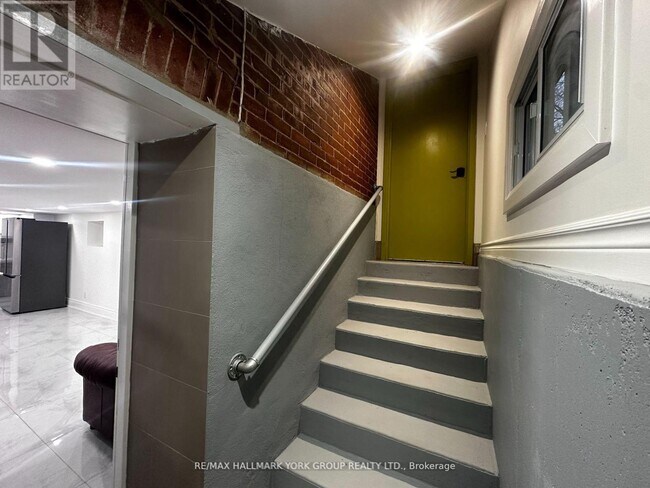 Photo - 420 Osborne St