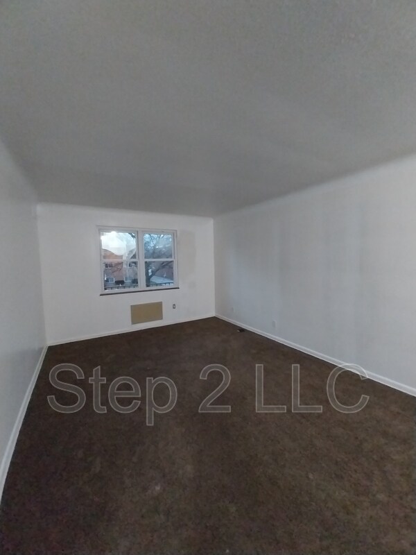 Photo - 17808 Lakeshore Blvd