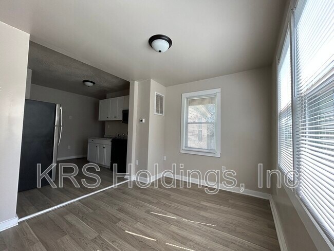 Photo - 918 Watson St Unit C