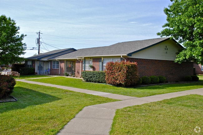 Photo - Granbury Meadows Apartments