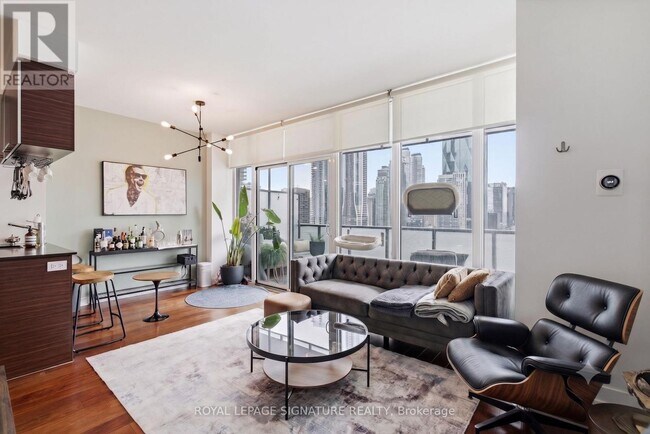 Building Photo - 1 Market St. Unit 1504