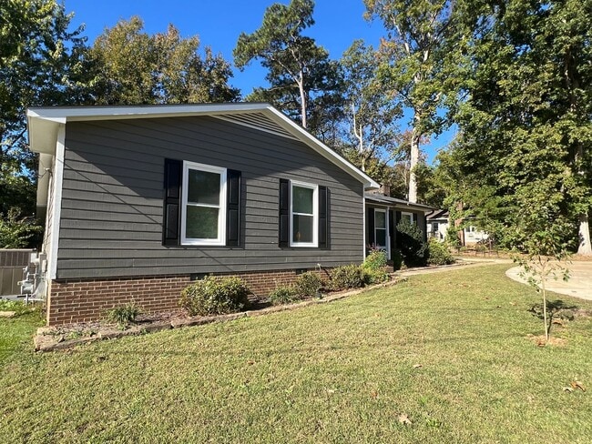 Photo - 909 SW Maynard Rd