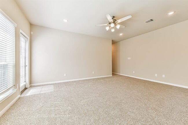 Photo - 513 N 6th St