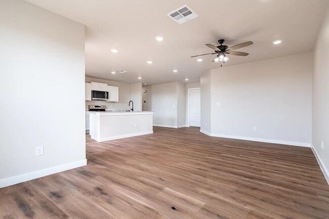 Photo - 3521 Turner Ave