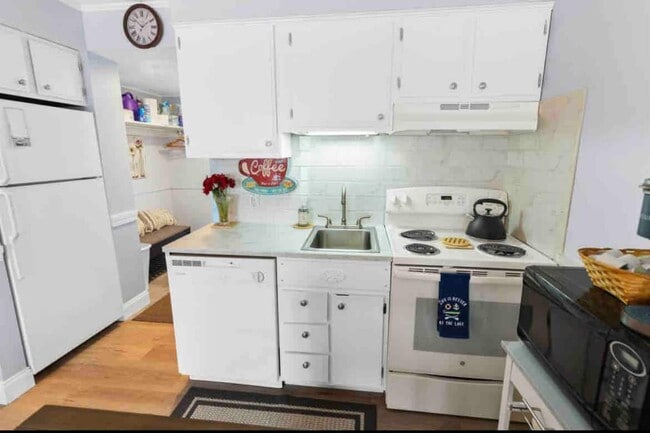 Photo - Cedar Lodge-103 Unit 103A
