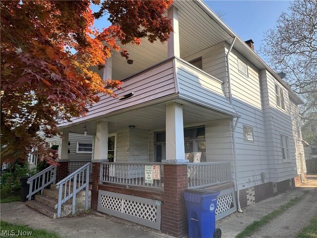 Photo - 1355 West Blvd Unit 1