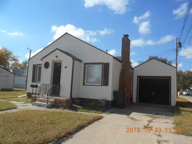 Photo - 211 N Maple St Unit House