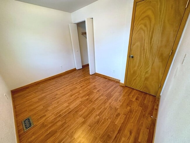 Photo - South Anchorage Home with Fenced in Yard & In Unit Laundry