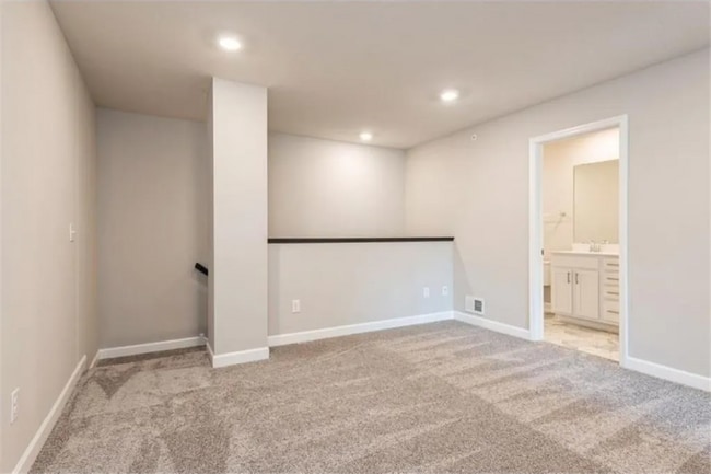 Photo - 10888 Fountain Pl N