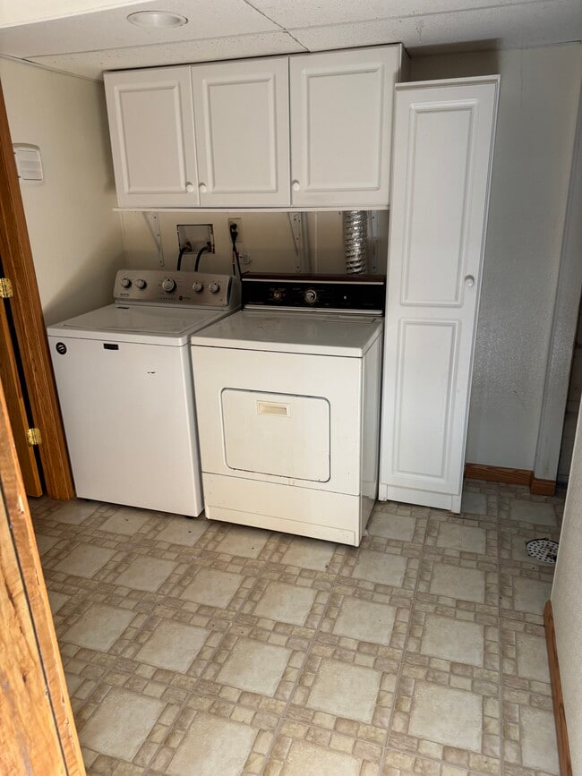 Photo - 1009 18th St S