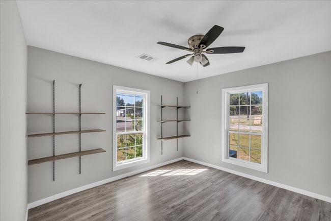 Photo - 1215 W 5th St