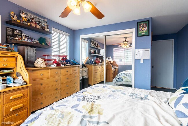 Photo - Room for Rent, 1.5 bath Condo - 867 Aubrey...