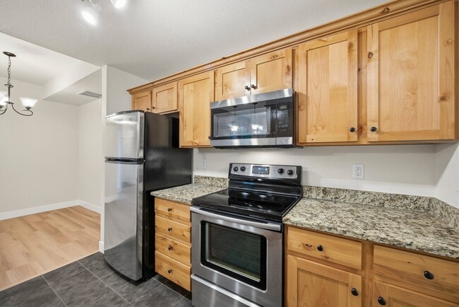 Photo - 2445 Windrow Dr Unidad C104