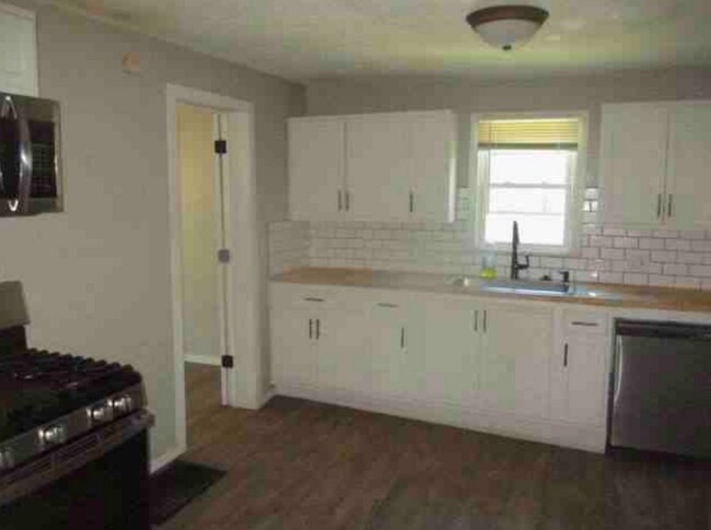 Photo - 805 S Hardy Ave