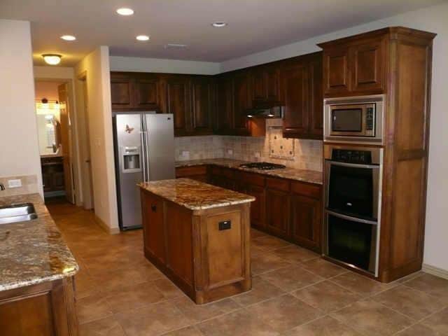 Photo - 910 Redbird Ln