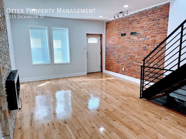 Photo - 2315 Dickinson St