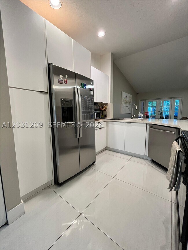 Photo - 2051 Borealis Way