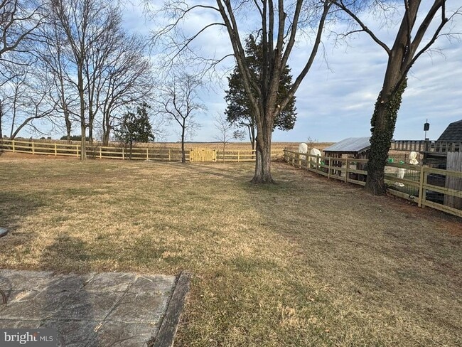 Photo - 8787 Hickory Hill