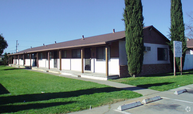 Photo - H & H Apartments