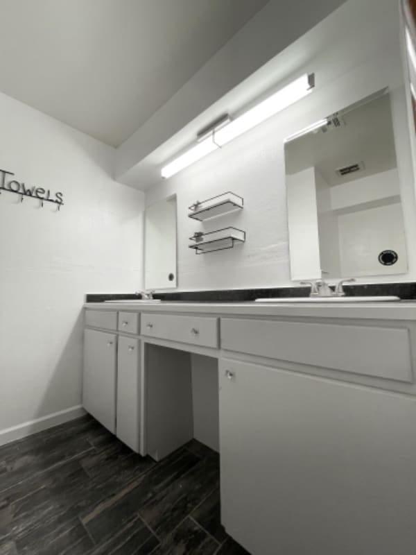 Photo - 7112 NW 45th St