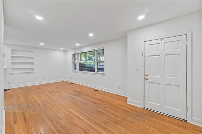 Photo - 1340 Cumberland Dr