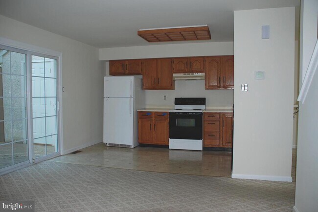 Photo - 788 Bradford Terrace