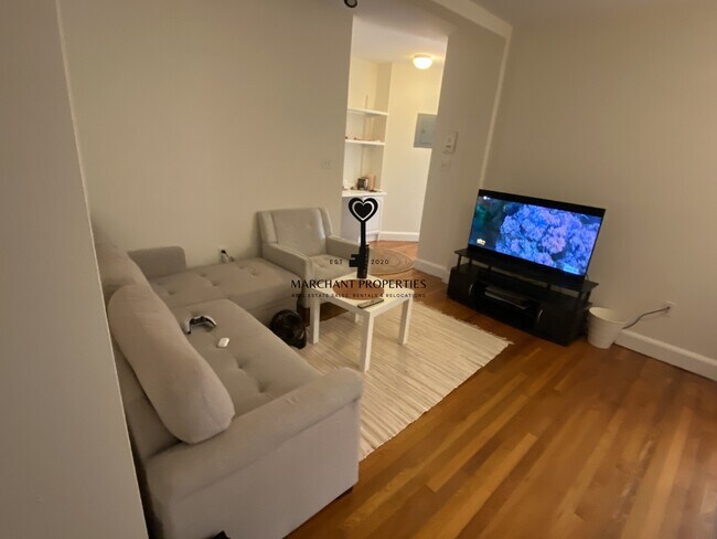Photo - 17 Green St Unit 2