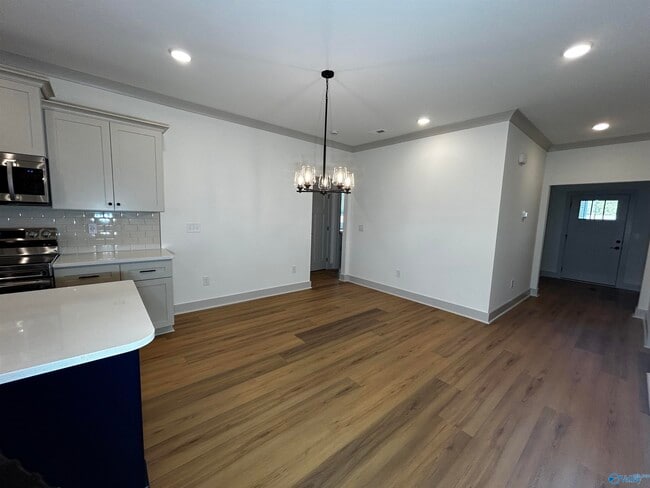 Photo - 209 Emma Harris Cir