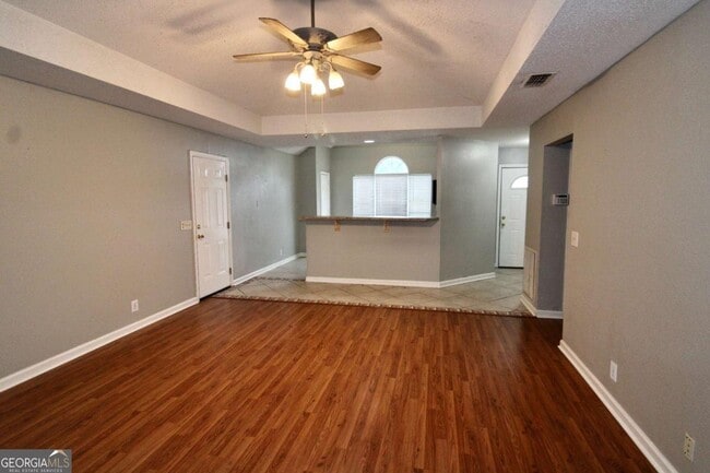 Photo - 208 Woodbridge Rd