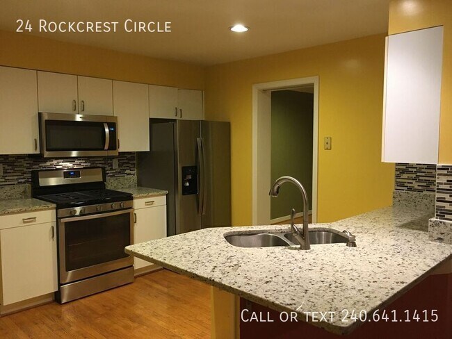 Photo - 24 Rockcrest Cir