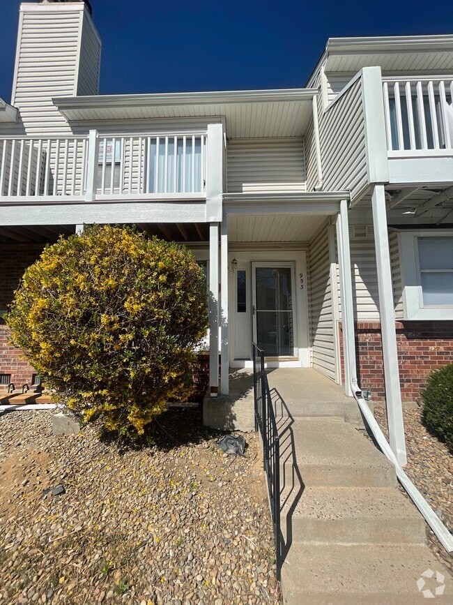 Building Photo - 953 S Pitkin Ct Rental
