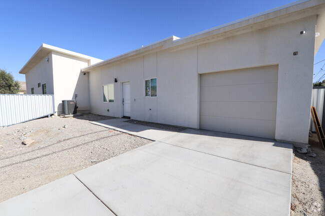 Building Photo - 66017 Acoma Ave Rental