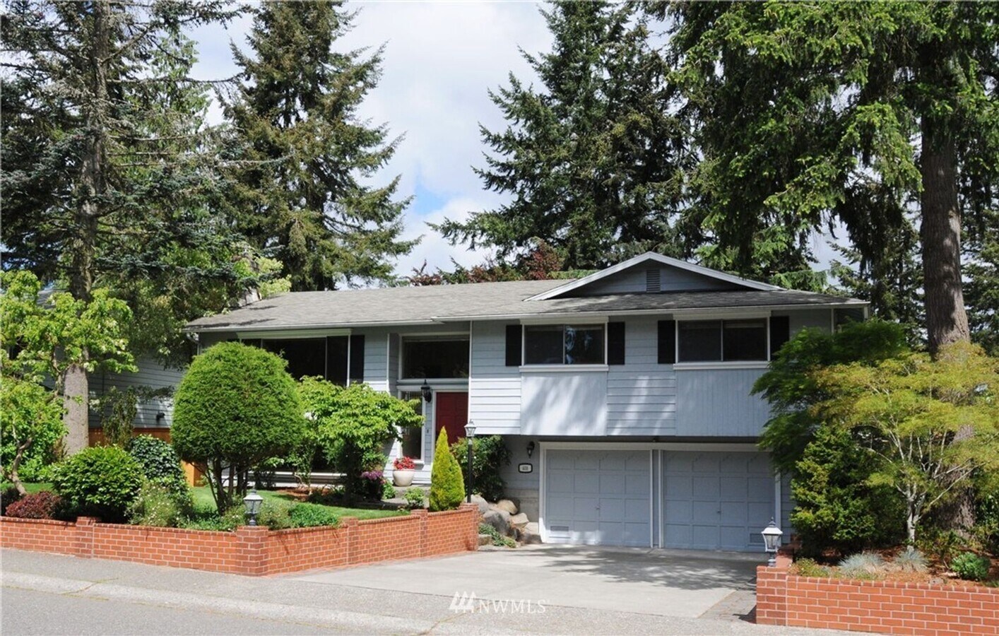 Photo - 431 222nd Street SW